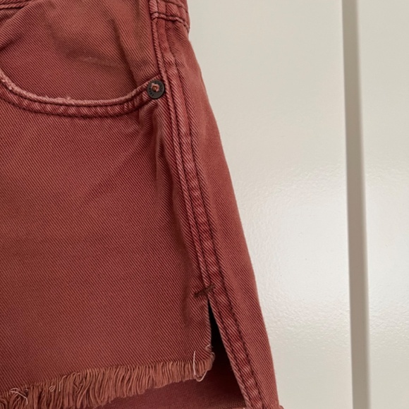 Free People Button Fly Rust Colored Shorts - Size 27 - Picture 3 of 6
